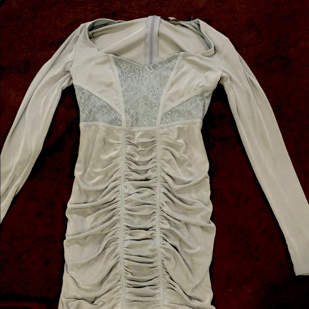 Long-sleeved dress